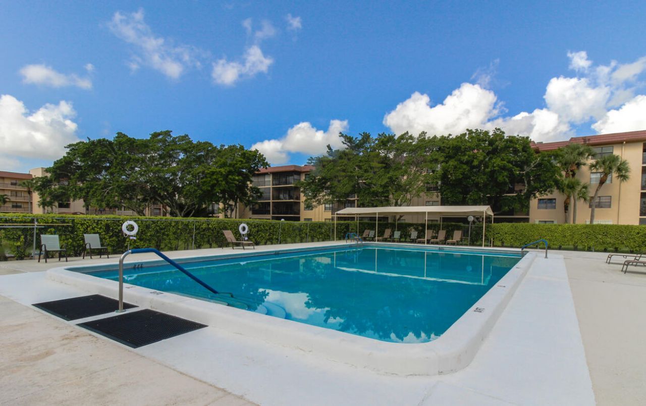 100 Lake Rebecca Drive, West Palm Beach, FL 33411 Photo