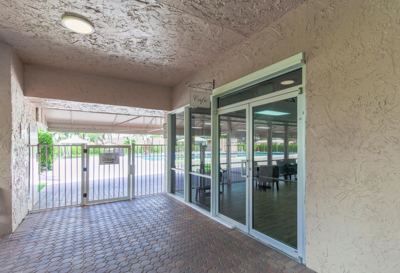 100 Lake Rebecca Drive, West Palm Beach, FL 33411 Photo