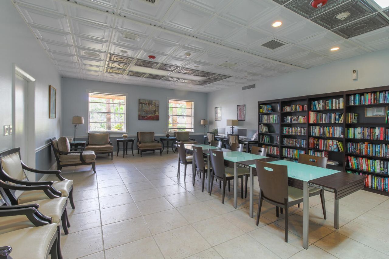 100 Lake Rebecca Drive, West Palm Beach, FL 33411 Photo