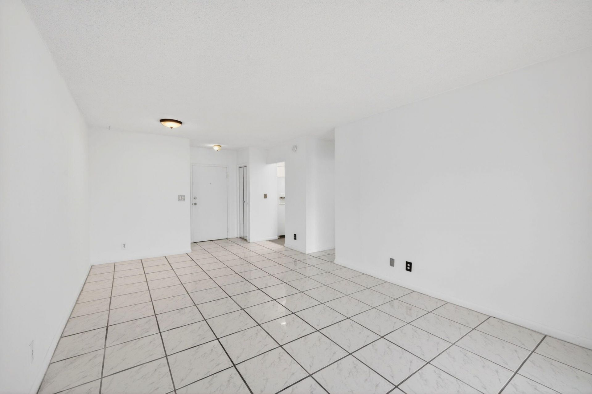 720 Orton Avenue, Unit 704, Fort Lauderdale, FL 33304 Photo