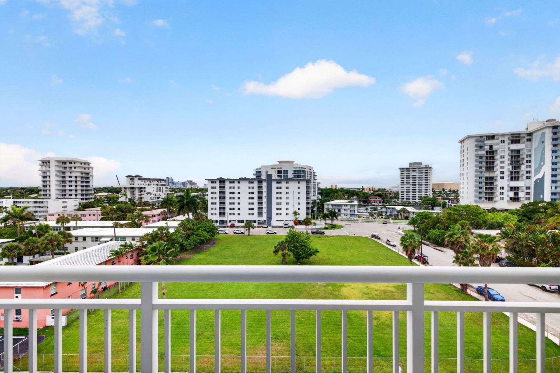 720 Orton Avenue, Unit 704, Fort Lauderdale, FL 33304 Photo