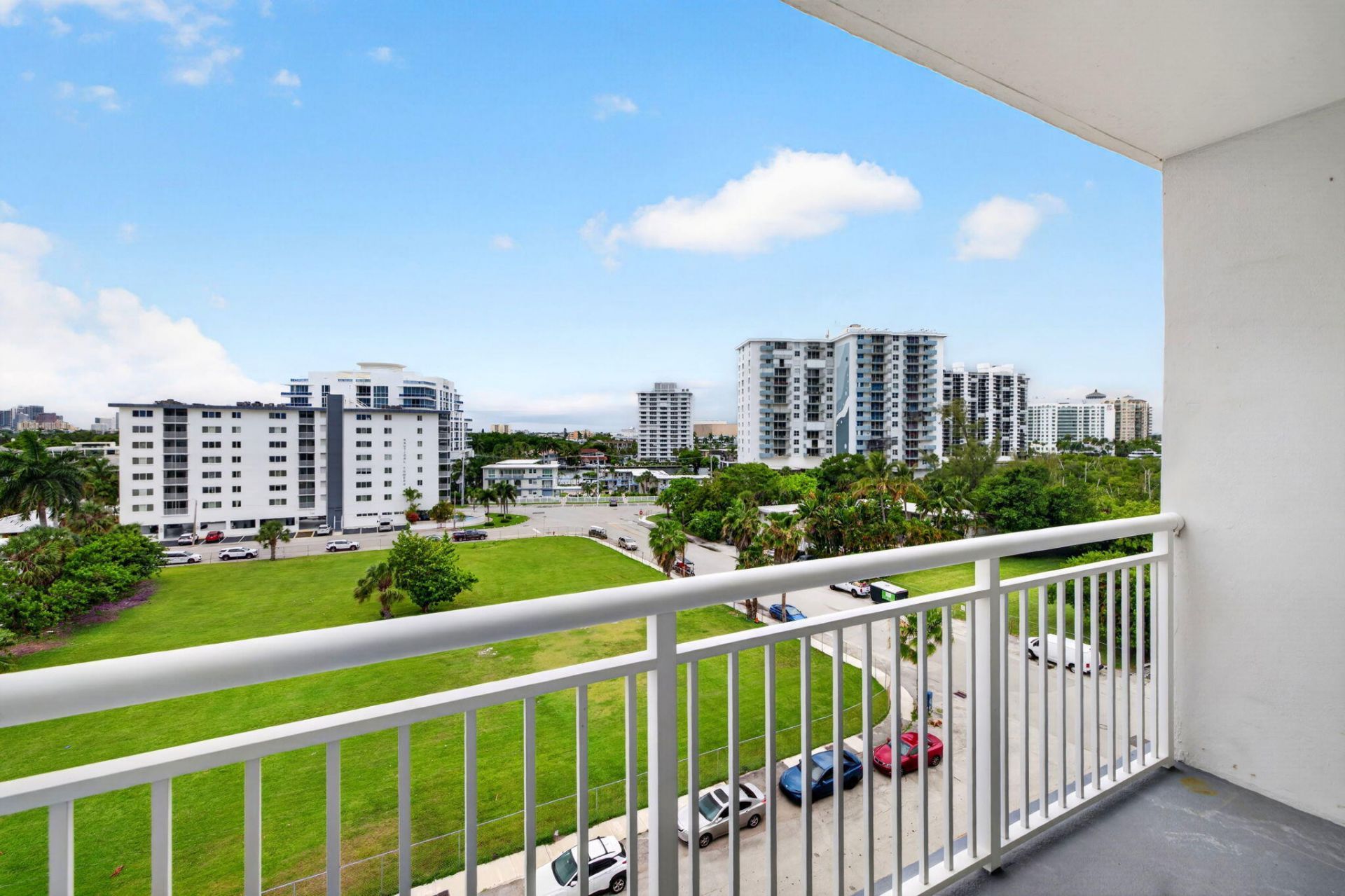 720 Orton Avenue, Unit 704, Fort Lauderdale, FL 33304 Photo