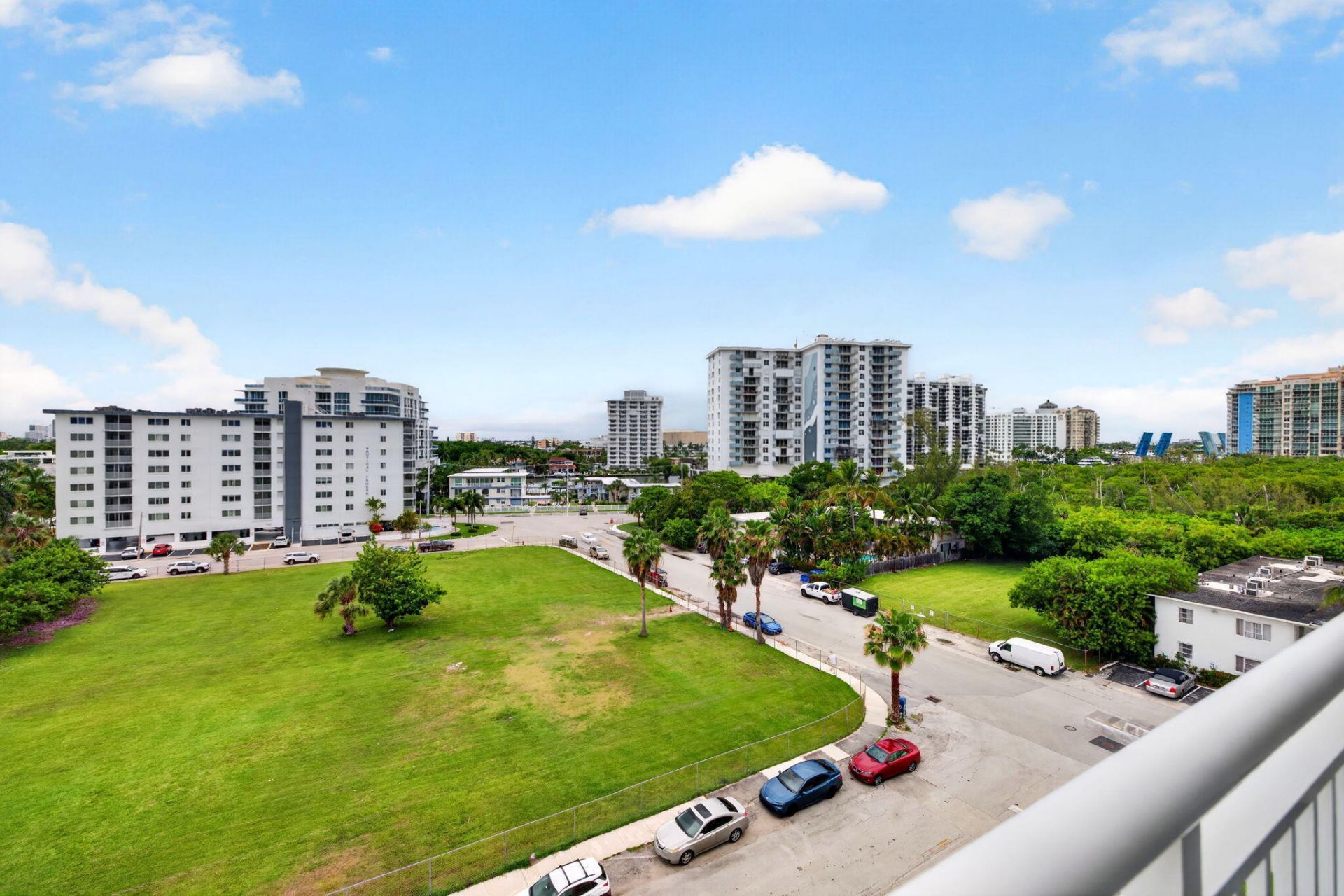 720 Orton Avenue, Unit 704, Fort Lauderdale, FL 33304 Photo