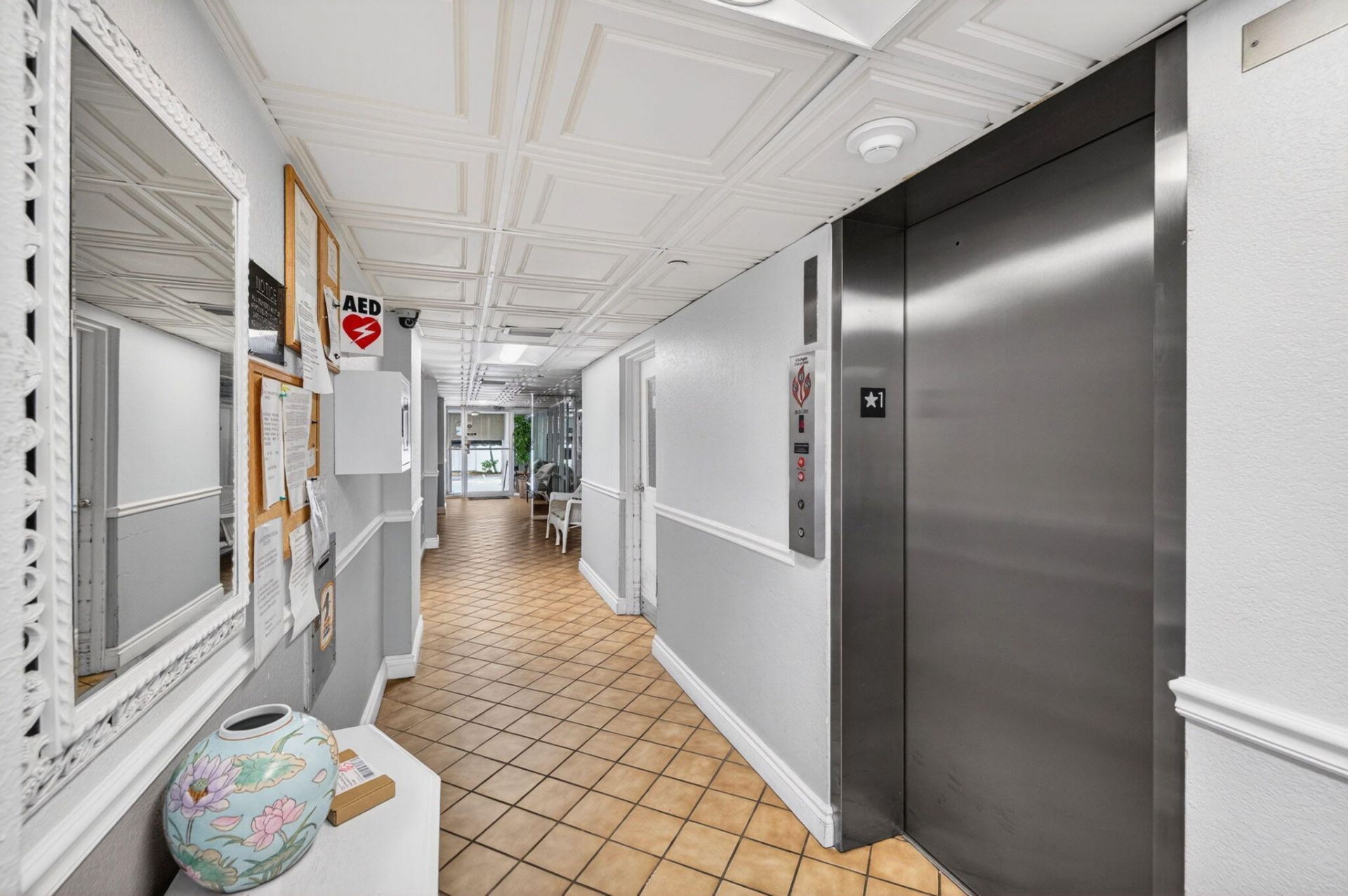 720 Orton Avenue, Unit 704, Fort Lauderdale, FL 33304 Photo