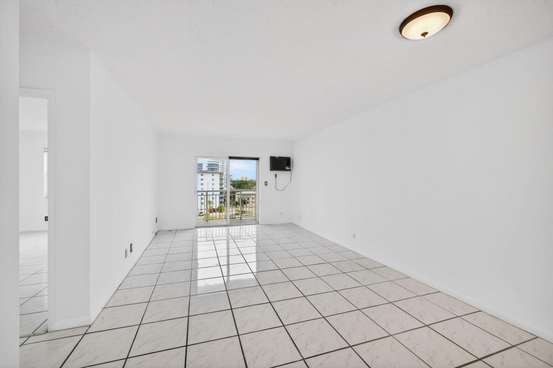 720 Orton Avenue, Unit 704, Fort Lauderdale, FL 33304 Photo