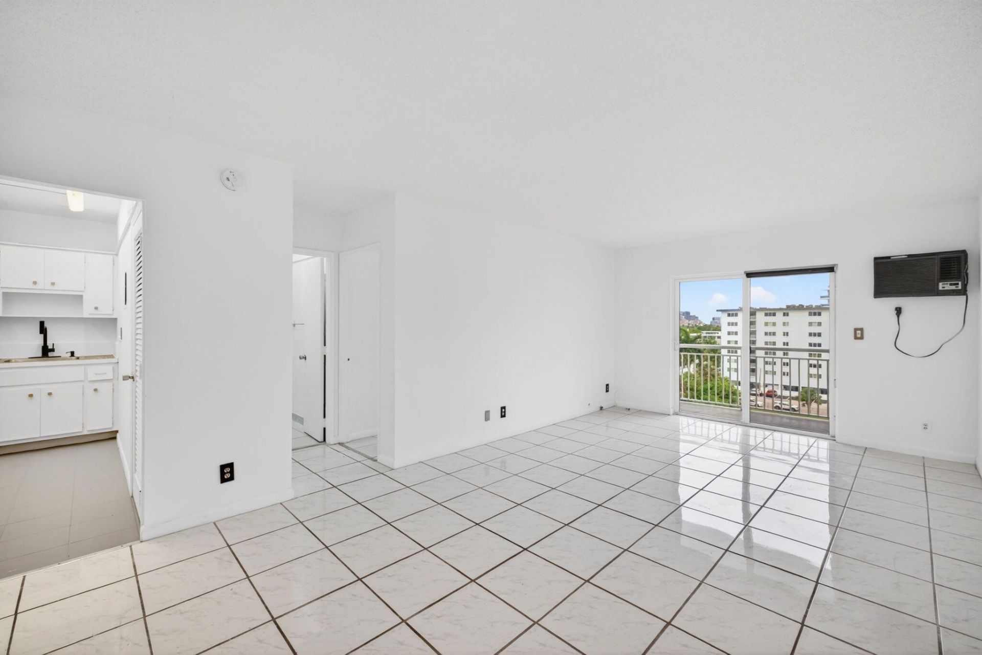 720 Orton Avenue, Unit 704, Fort Lauderdale, FL 33304 Photo