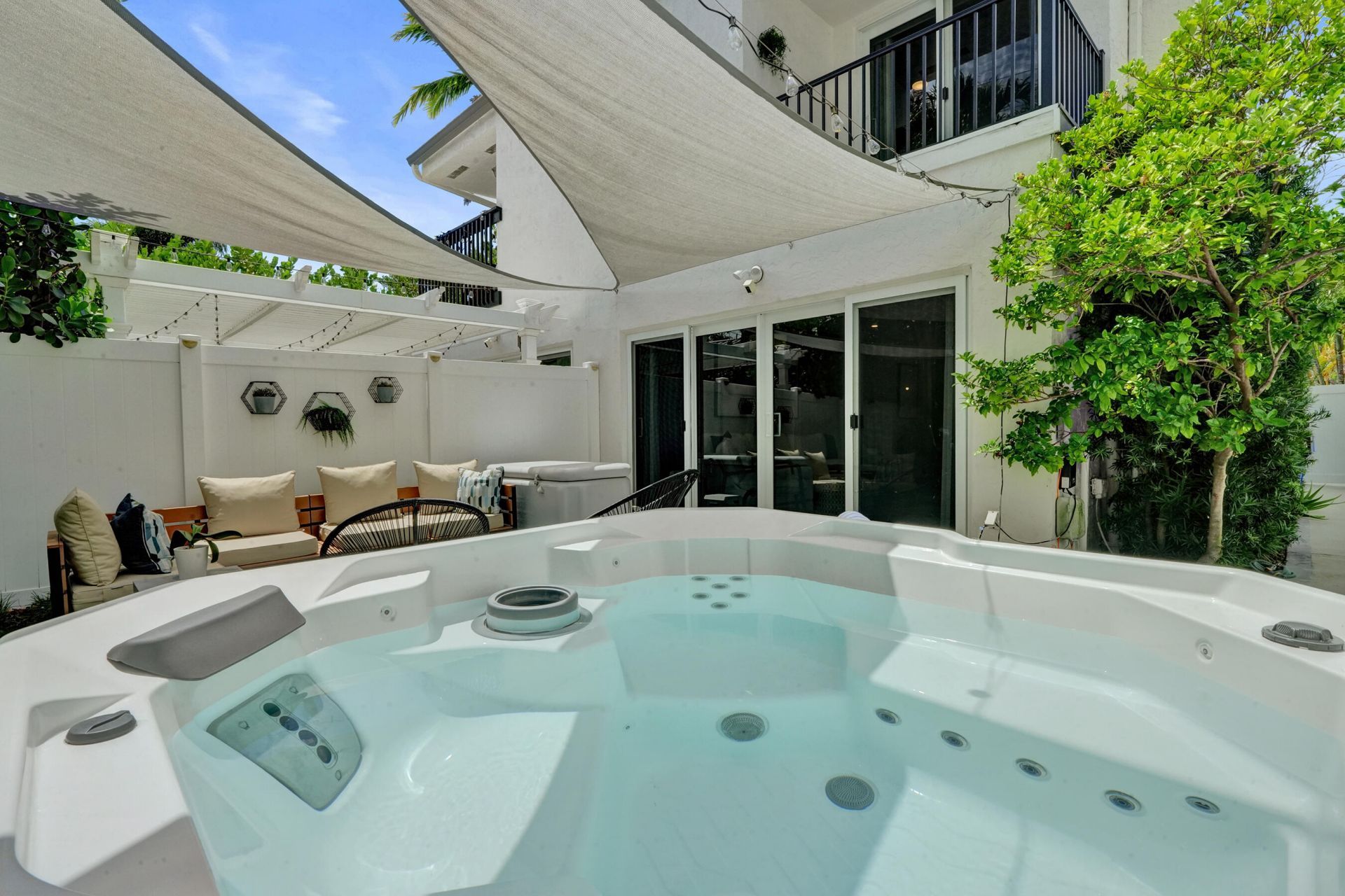 1618 NE 5th Street, Fort Lauderdale, FL 33301 Photo