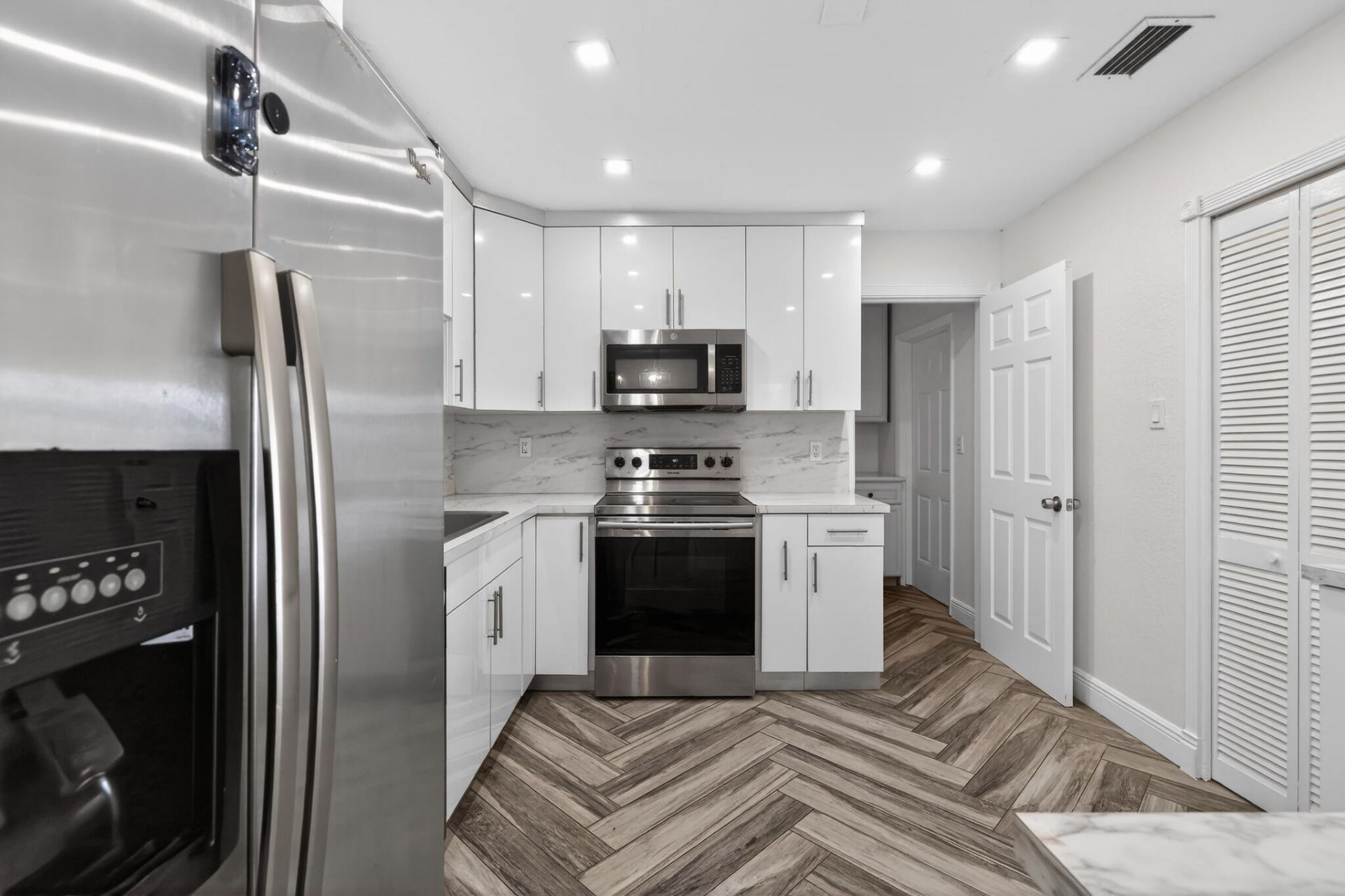 8580 NW 12th Street, Pembroke Pines, FL 33024 Photo