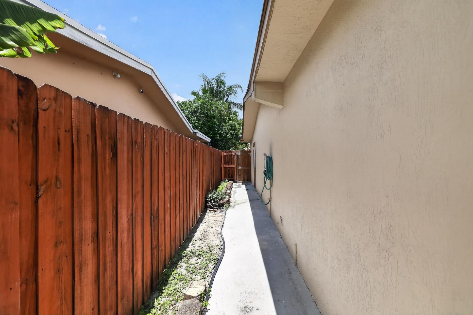 8580 NW 12th Street, Pembroke Pines, FL 33024 Photo