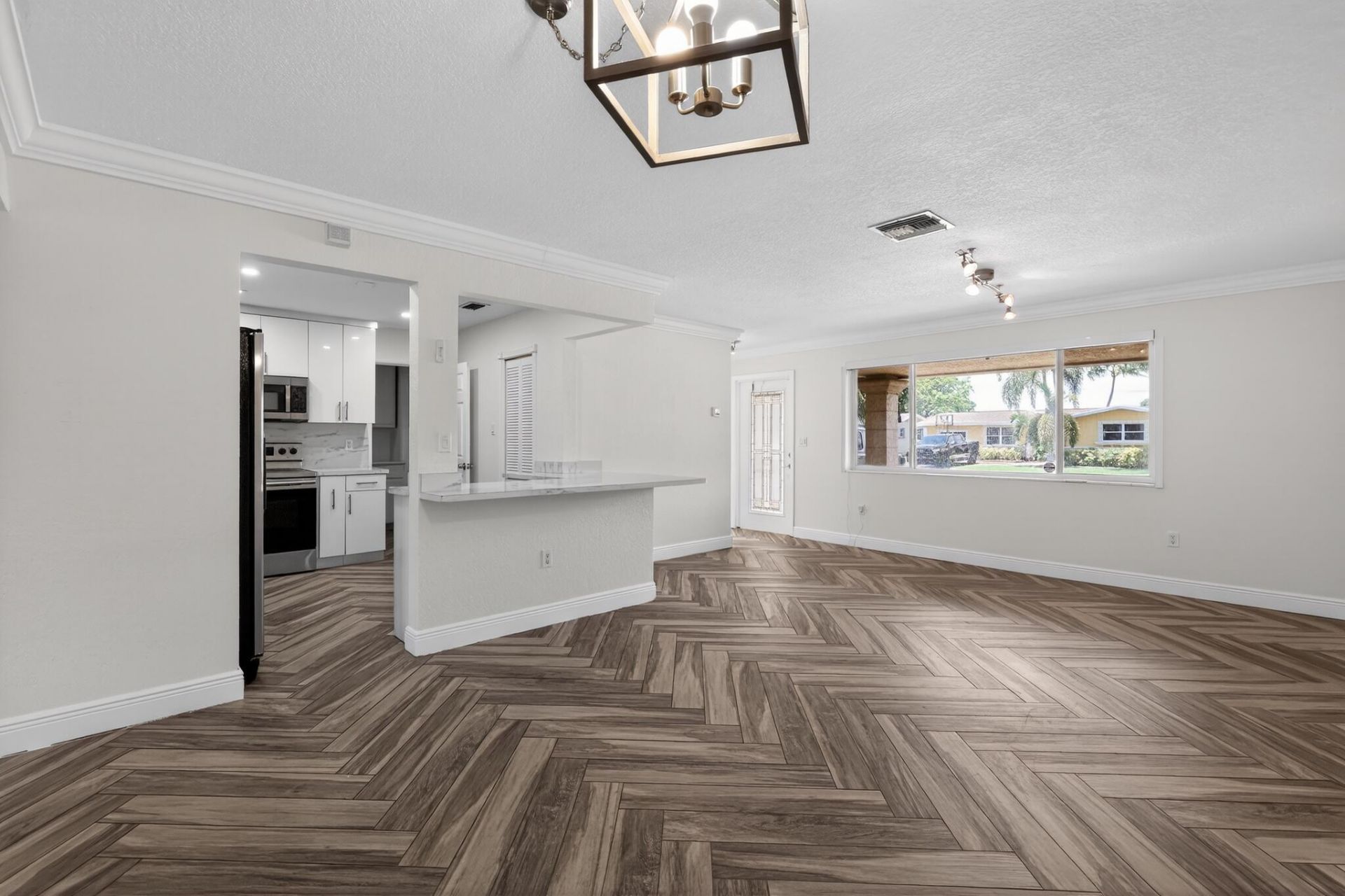 8580 NW 12th Street, Pembroke Pines, FL 33024 Photo