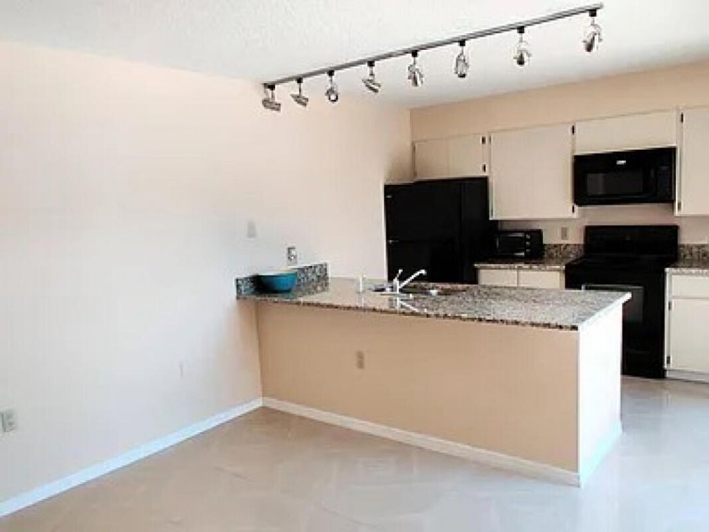 707 Mill Valley Place, West Palm Beach, FL 33409 Photo