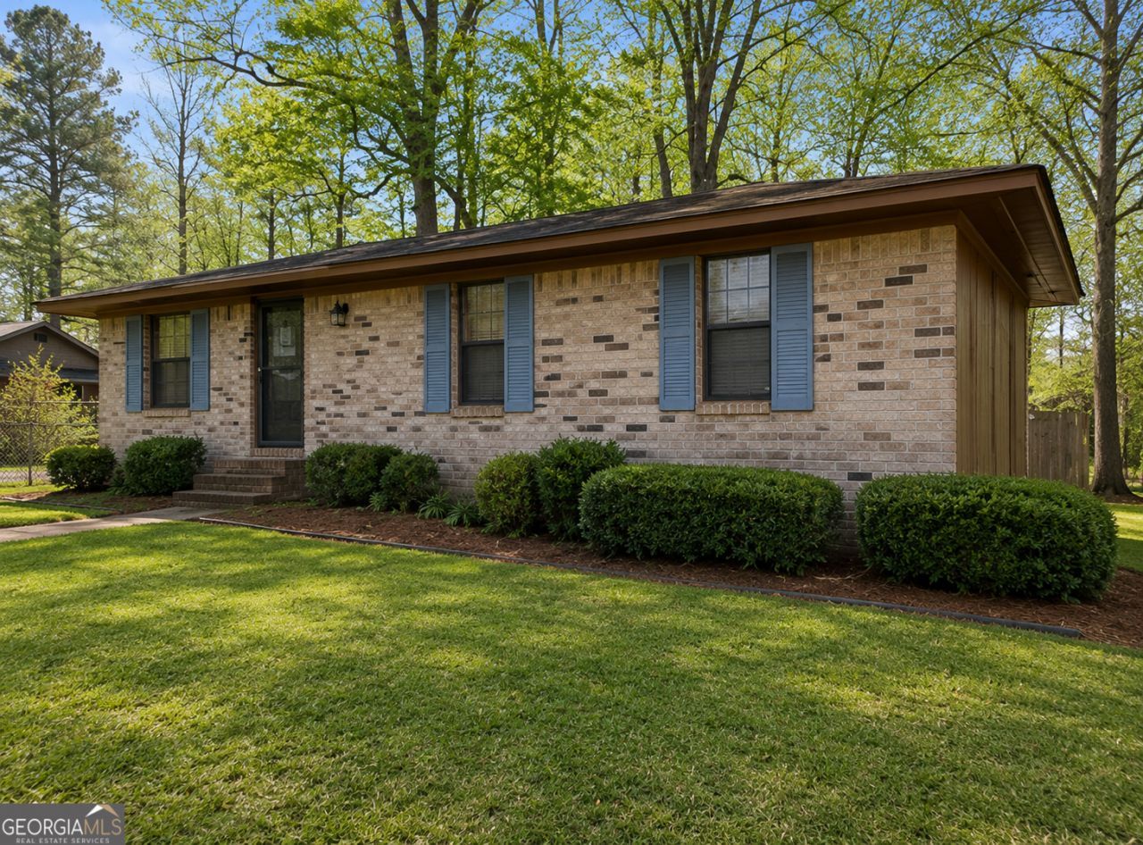 816 Maywood Street, Tuskegee, AL 36083 Main Photo