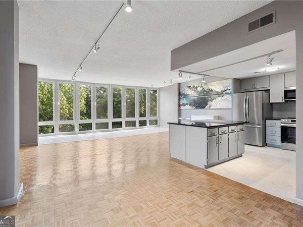3060 Pharr Court N, Unit 615, Atlanta, GA 30305