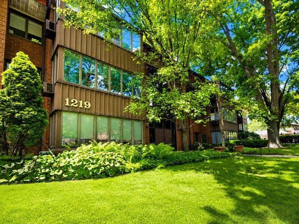 1219 N Jackson STREET, Unit 308, Milwaukee, WI 53202