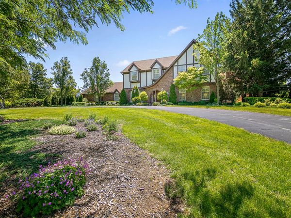 13423 hunt master Lane, Lemont, IL 60439