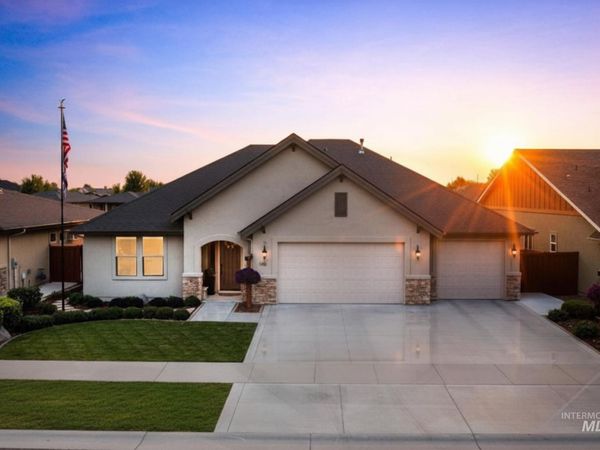 145 S Rivermist Ave, Star, ID 83669