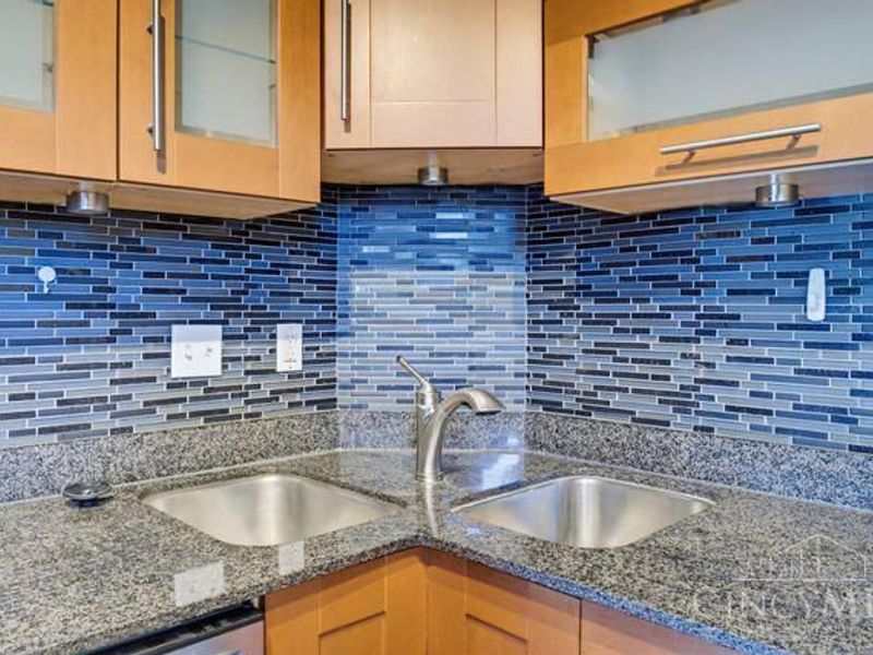 1815 Wm H Taft Road, Unit 711, Cincinnati, OH 45206 Photo 12