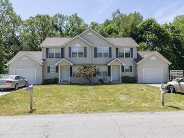 23692/23694 Springriver Drive, Elkhart, IN 46516