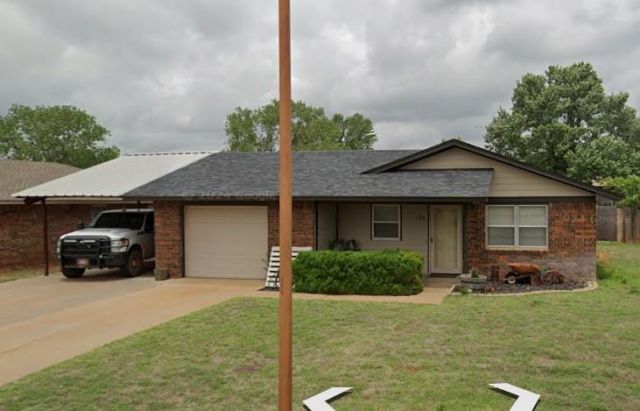 184 Circle Drive, Weatherford, OK 73096 Main Photo