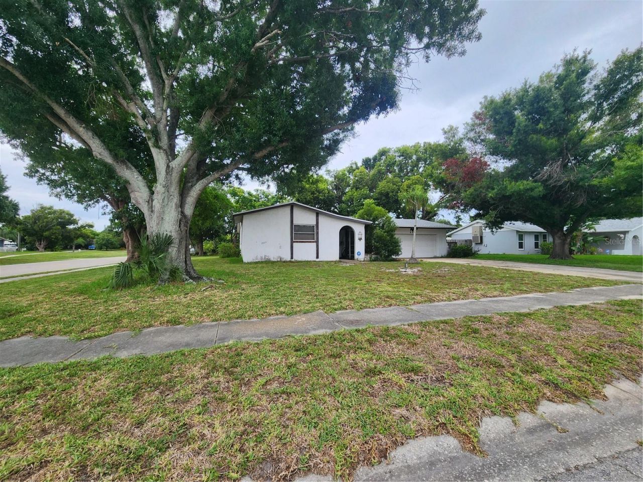 848 Ponderosa Pine Lane, Sarasota, FL 34243 Photo