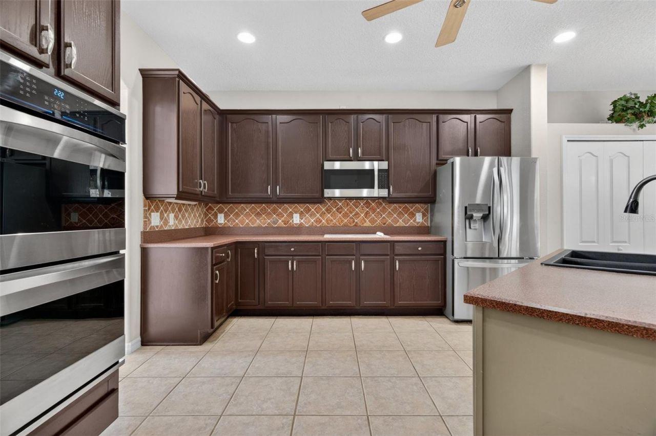 1880 Oak Grove Chase Drive, Orlando, FL 32820 Photo
