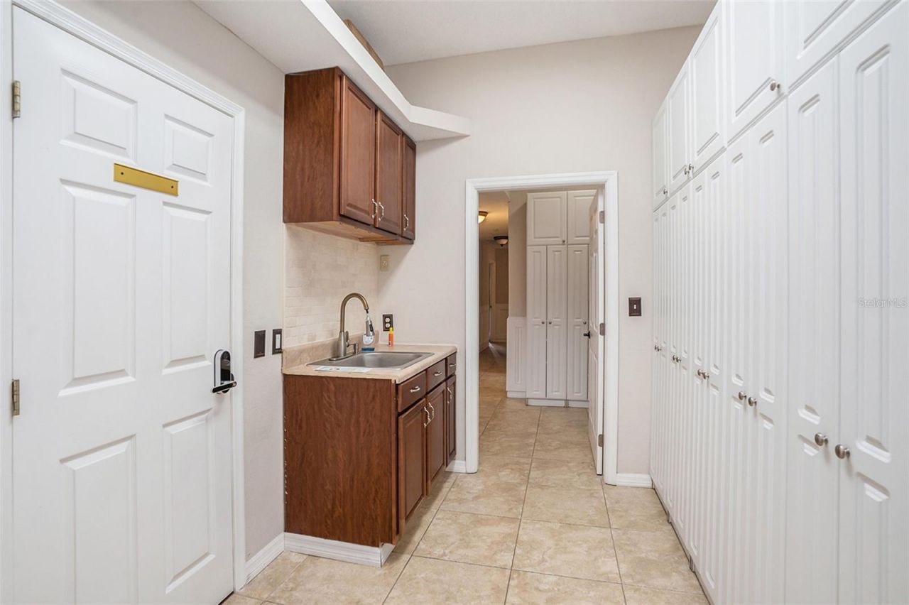 329 Pauls Drive , Unit 101, Brandon, FL 33511 Photo