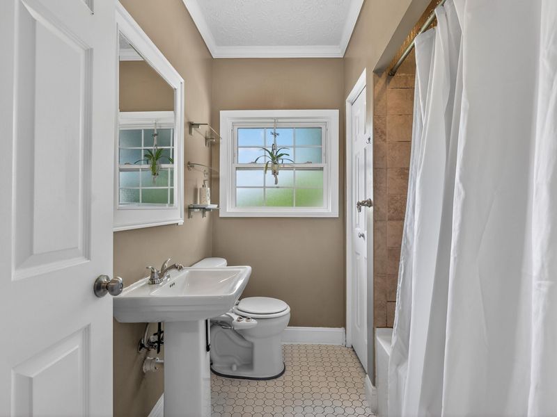 904 Clayton Court, Bellevue, KY 41073 Photo 18