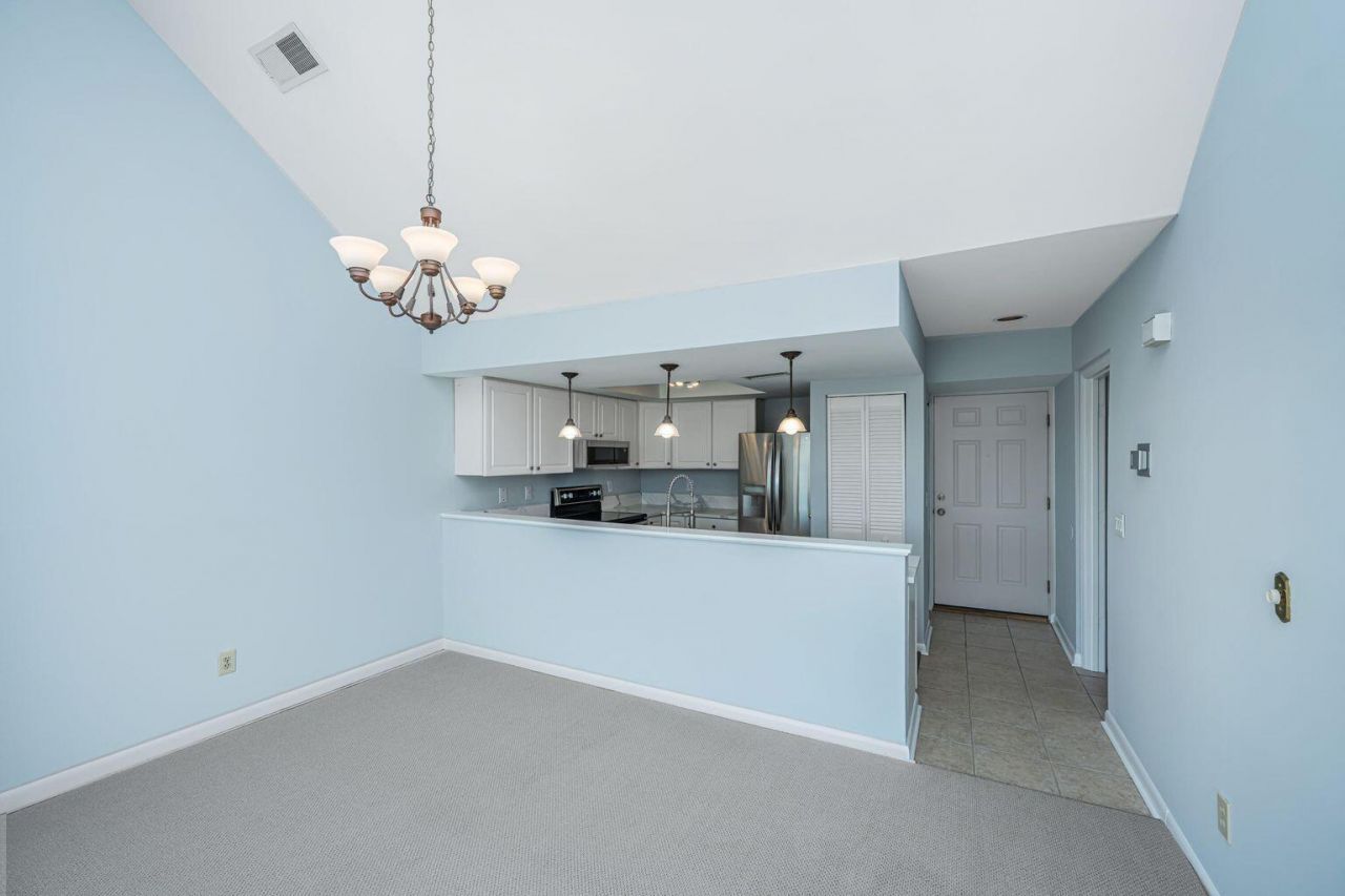 242 Little Oak Drive Photo 4