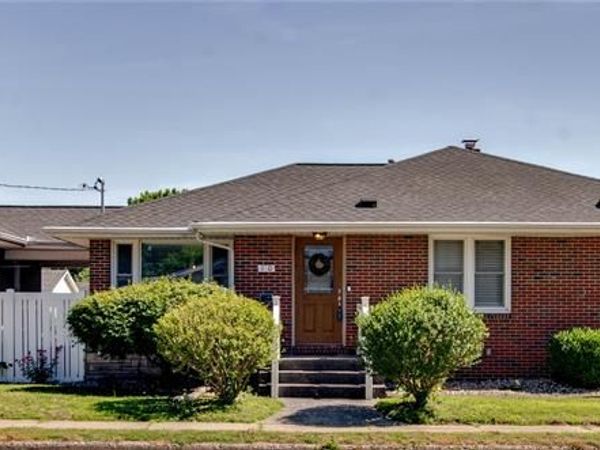 110 Eaton Avenue , Wood River, IL 62095