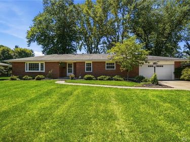 4179 W Franklin Street, Bellbrook, OH 45305