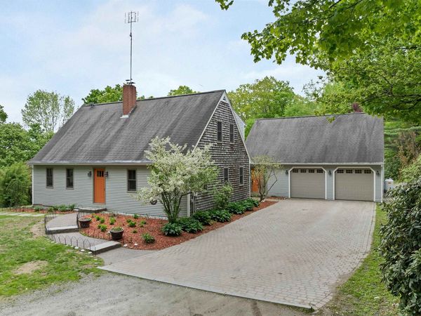 371 Baker Road, Henniker, NH 03242