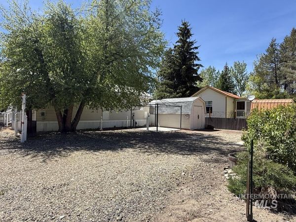 48 B Street, Cascade, ID 83611