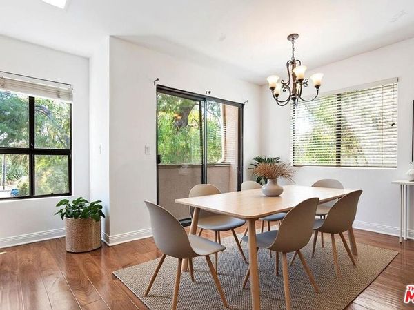 5322 Colodny Drive , Unit 9, Agoura Hills, CA 91301