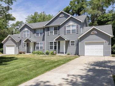 23663/23665 Springriver Drive, Elkhart, IN 46516
