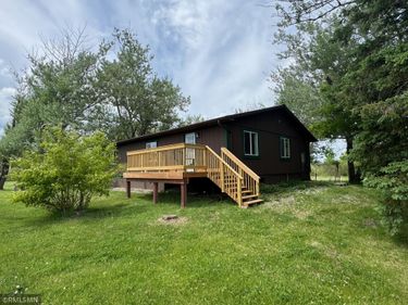 380 NE Kirsch Avenue, McGregor, MN 55760