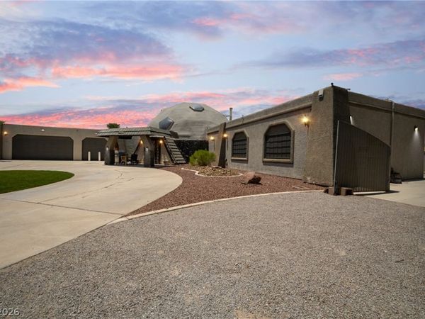 7215 Ullom Drive, Las Vegas, NV 89118