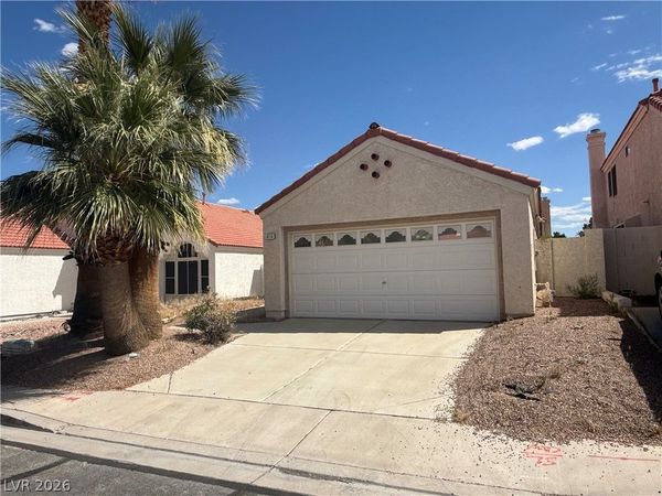 9713 Peacock Hill Circle , Las Vegas, NV 89117