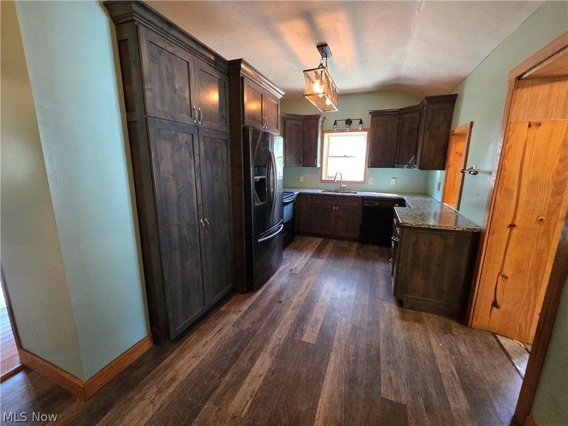 14298 Chardon Windsor Road, Chardon, OH 44024 Photo 5