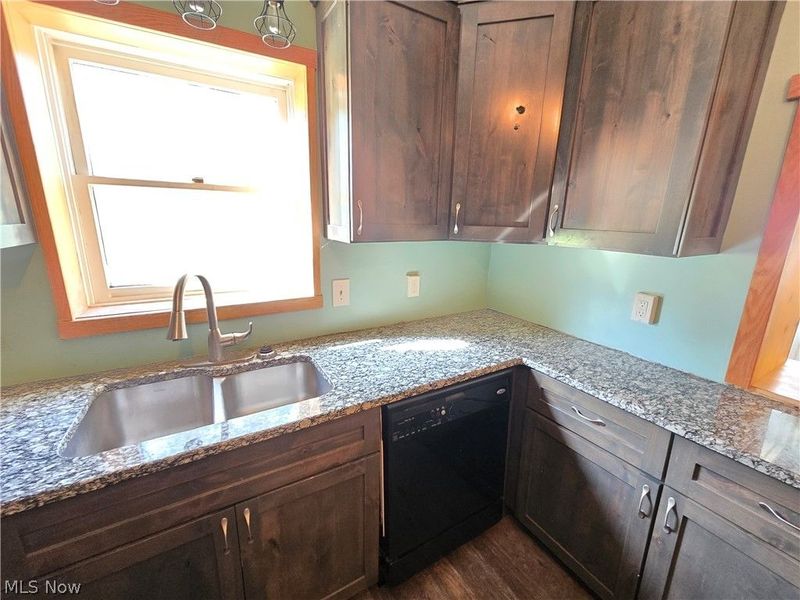14298 Chardon Windsor Road, Chardon, OH 44024 Photo 8
