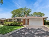 460 W Kathleen Drive, Des Plaines, IL 60016 primary photo