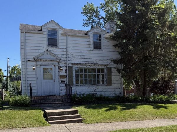 910 Campbell Street , Joliet, IL 60435