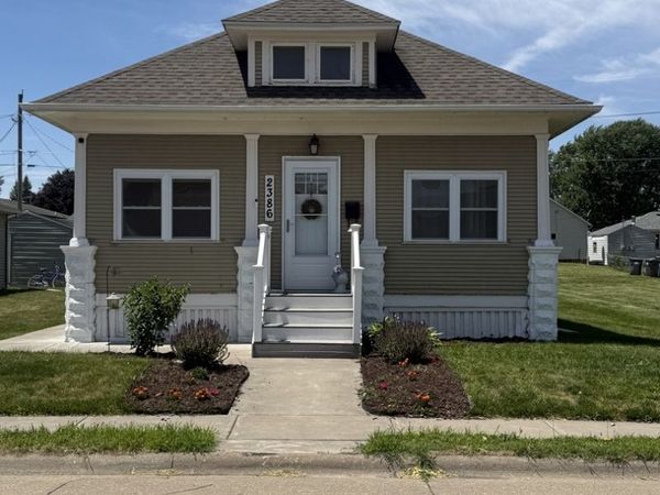 2386 Chancy Street, Clinton, IA 52732