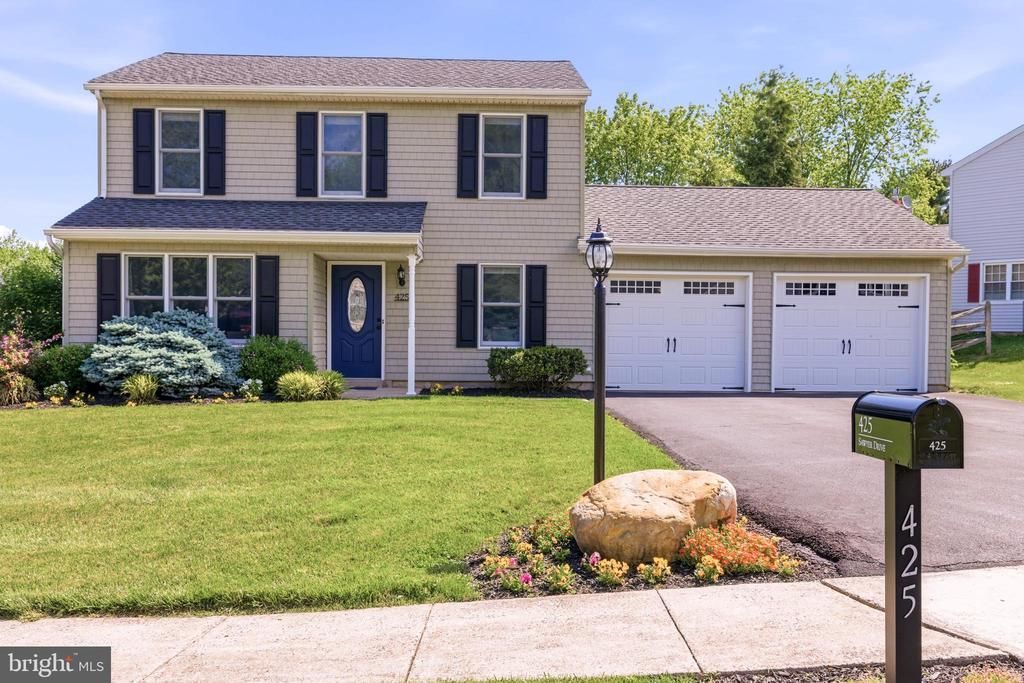 425 Sawyer Drive, Harleysville, PA 19438 Main Photo