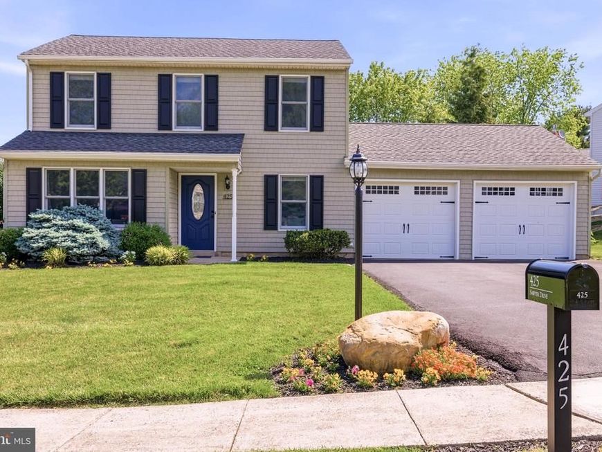 425 Sawyer Drive, Harleysville, PA 19438 Main Photo