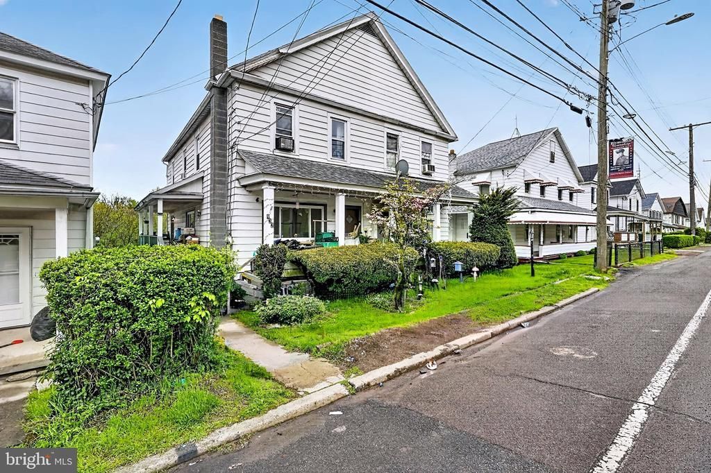932 MAIN, PLYMOUTH, PA 18651