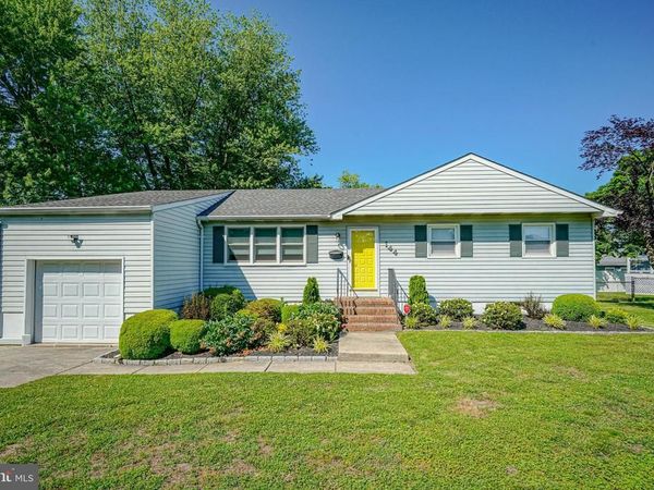 144 CASTLE HEIGHTS AVENUE, PENNSVILLE, NJ 08070