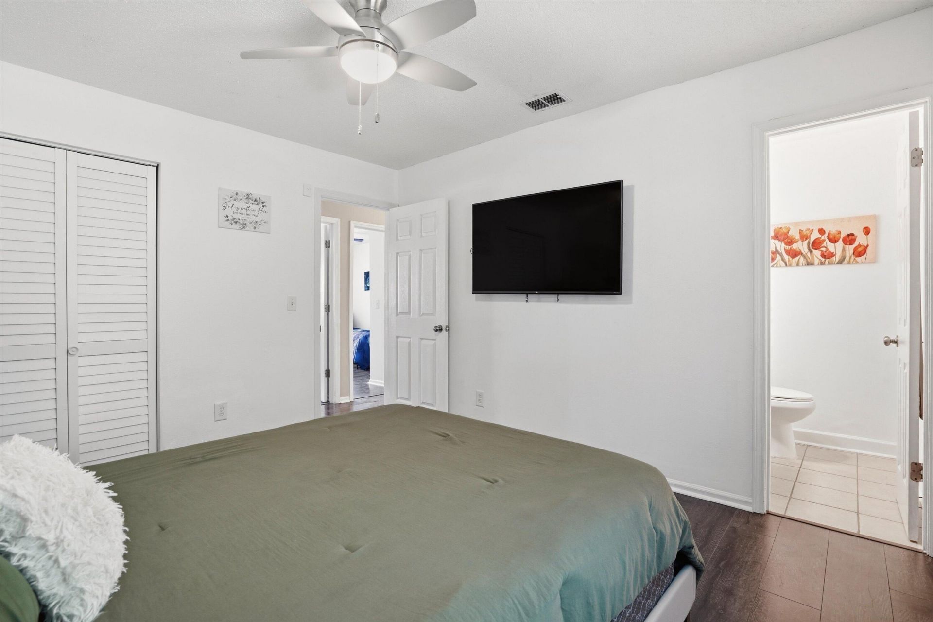 119 Clover Avenue Photo 17