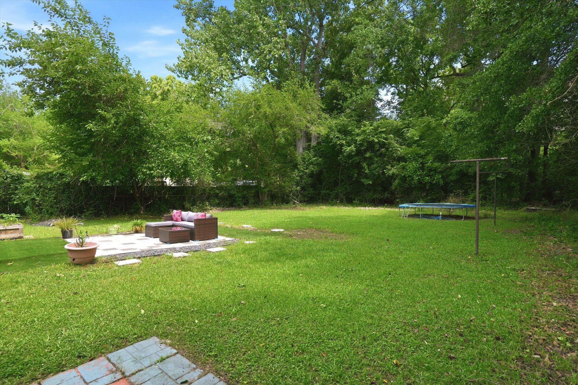 119 Clover Avenue Photo 27
