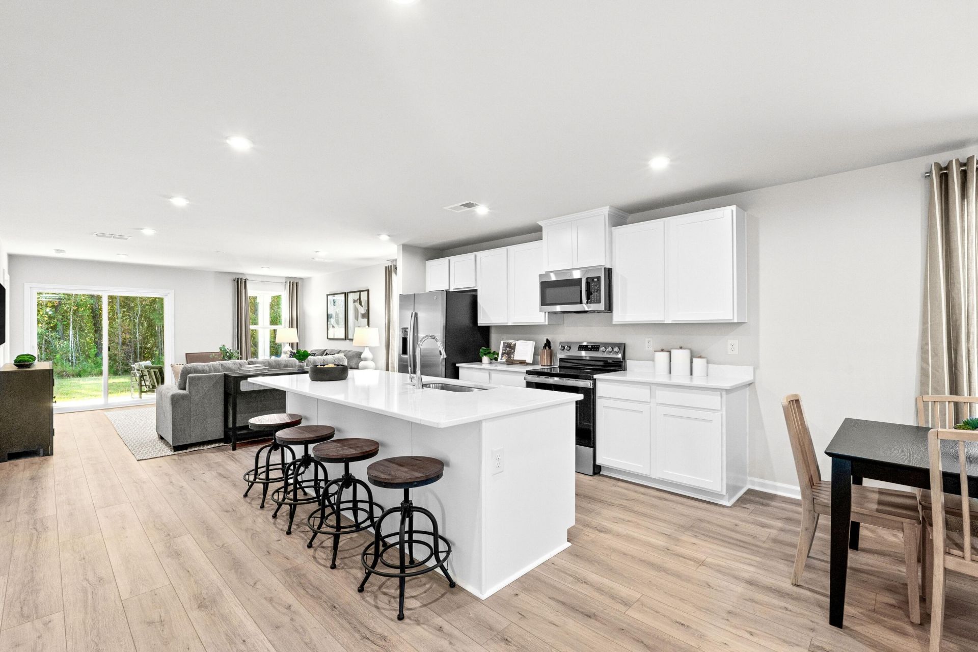 780 Sinker Lane Photo 3