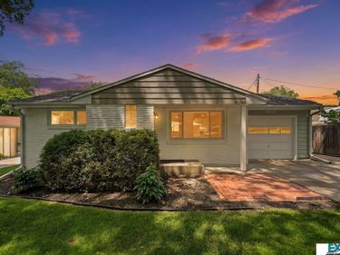 5938 Newton Street, Lincoln, NE 68506